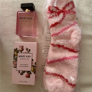 Mary Kay Confidently You Perfume 1.7oz with Pink and Red/Pink Socks